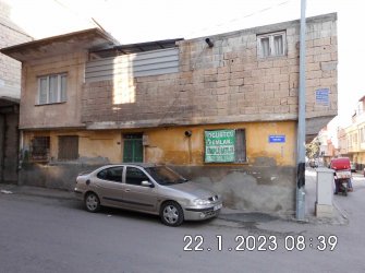 Kilis'te Satılık Komple Müstakil Ev köşe Başında