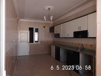 Kilis te Tayip Erdoğan Meydanı Civarı Nazar Düğün Salonu Üstünde Satılık Daire
