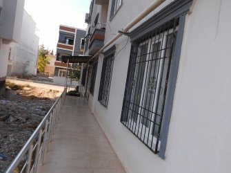 Kilis Merkez'de Satılık Nurkent Apt'da Yüksek Giriş