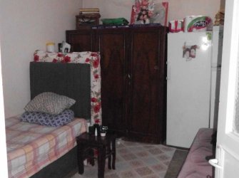 KİLİSTE POLATPAŞA MAHALLESİNDE ASLANBEY İLKOKULU YANINDA SATILIK MÜSTAKİL DOĞALGAZLI EV