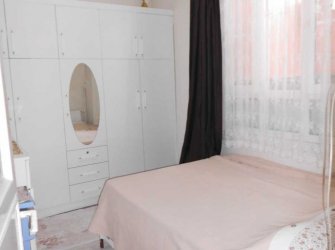 KİLİSTE POLATPAŞA MAHALLESİNDE ASLANBEY İLKOKULU YANINDA SATILIK MÜSTAKİL DOĞALGAZLI EV