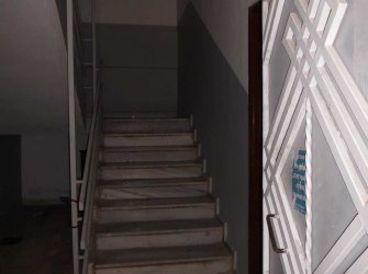 KİLİS ESKİ BEŞEVLER EKREMÇETİN BLOKLARINDA 2 BALKONLU  SATILIK DAİRE