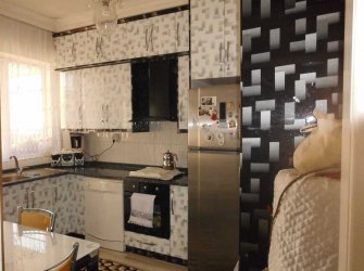 KİLİS ESKİ BEŞEVLER EKREMÇETİN BLOKLARINDA 2 BALKONLU  SATILIK DAİRE