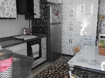 KİLİS ESKİ BEŞEVLER EKREMÇETİN BLOKLARINDA 2 BALKONLU  SATILIK DAİRE