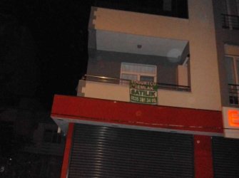 KİLİS ESKİ BEŞEVLERDE SATILIK TEMİZ DAİRE