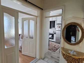 KİLİS ESKİ BEŞEVLER EKREMÇETİN BLOKLARINDA 2 BALKONLU  SATILIK DAİRE