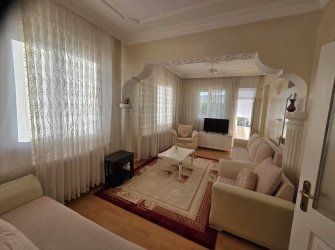 KİLİS ESKİ BEŞEVLER EKREMÇETİN BLOKLARINDA 2 BALKONLU  SATILIK DAİRE