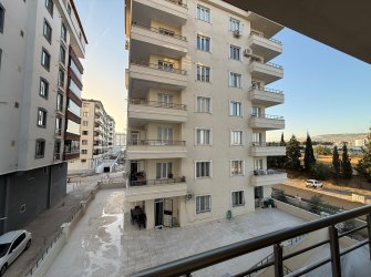 KİLİS ÇEVRE YOLU TARAFINDA BEYAZ KÖŞK DÜĞÜN SALONU ARKASINDA LÜX SATILIK DAİRE