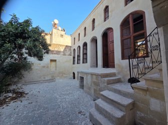KİLİS ULU CAMİ YANINDA SATILIK TARİHİ KONAK 