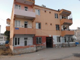 Kilis'te Atatürk Mahallesinde Küme Evlerinde Satılık