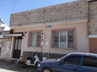 KİLİSTE POLATPAŞA MAHALLESİNDE ASLANBEY İLKOKULU YANINDA SATILIK MÜSTAKİL DOĞALGAZLI EV